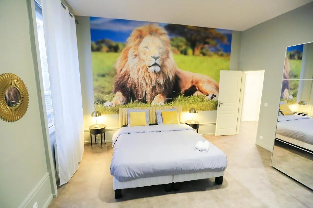 La Jungle, T5 Hypercentre Chic Et Cosy, Wifi, Netflix Par Sovalfi Apartment Saint-Etienne  0*, Saint-Etienne (Loire) France