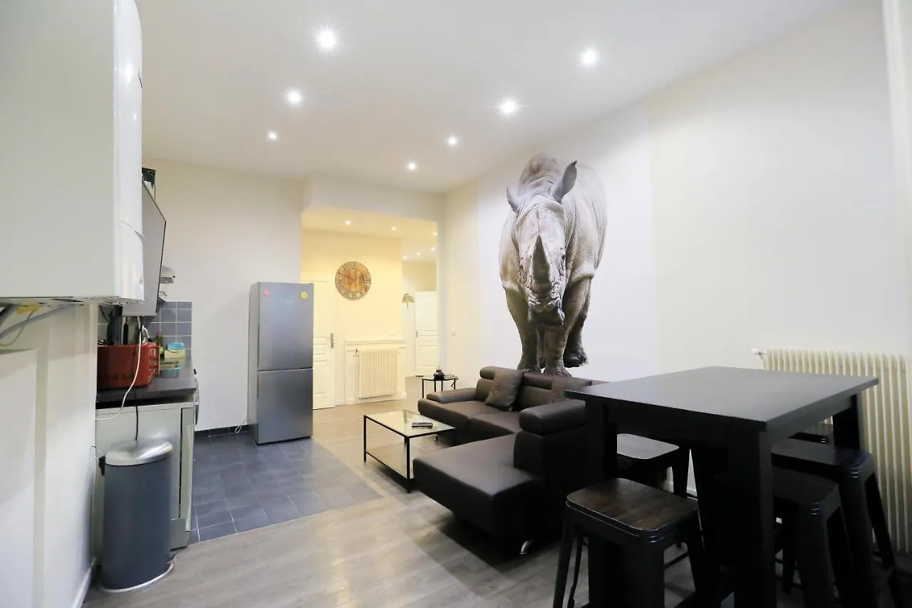 La Jungle, T5 Hypercentre Chic Et Cosy, Wifi, Netflix Par Sovalfi Apartment Saint-Etienne